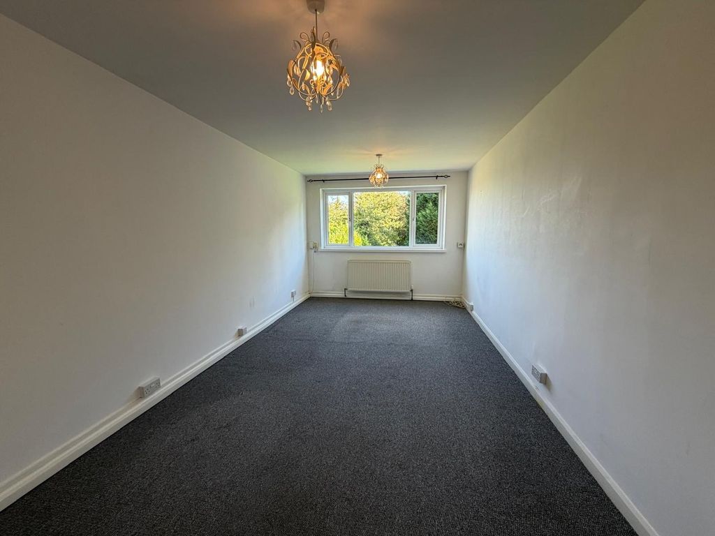 Property photo 3 of 5 Picture No. 10