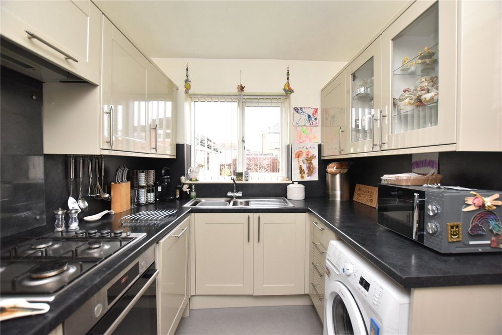 Property photo 3 of 20 Picture No. 21