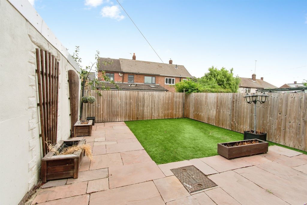 Property photo 2 of 13