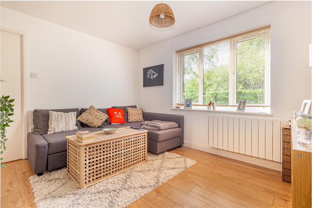 Additional image 2 of 1 bed flat for saleBadger Gardens, Worcester WR5