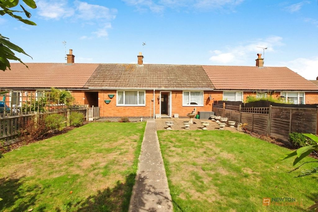 Property photo 2 of 22