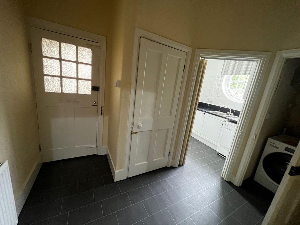 Property photo 2 of 11 Hallway.Jpg