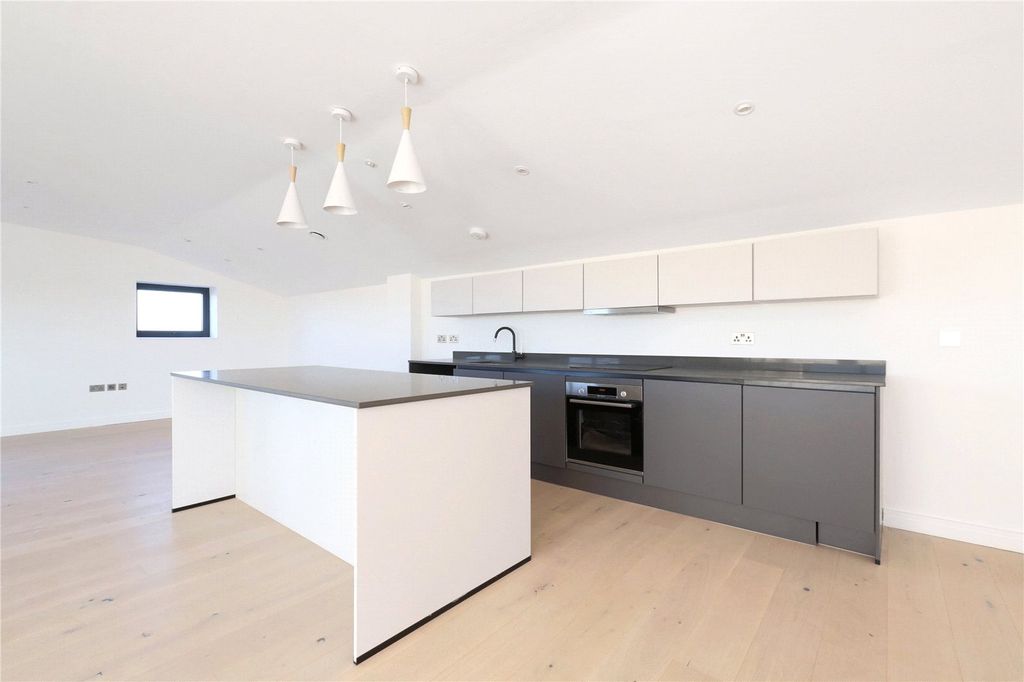 Property photo 3 of 9 Reception Kitchen