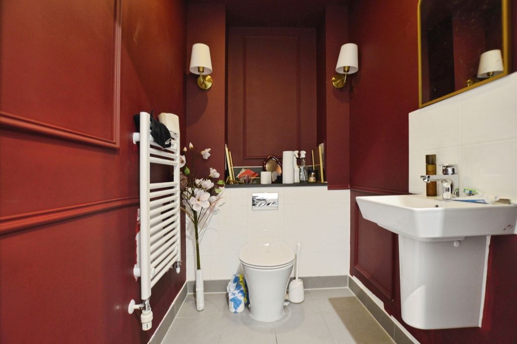 Property photo 3 of 12 Pbox-Img.Jpg
