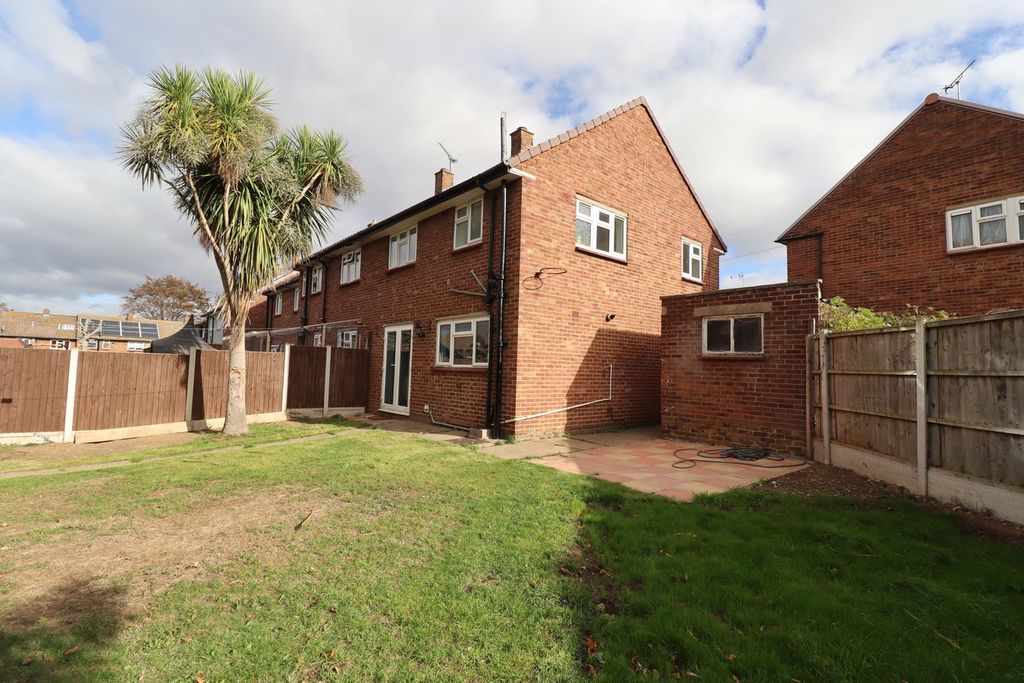 Property photo 3 of 17