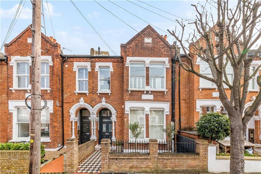 Property photo 1 of 6