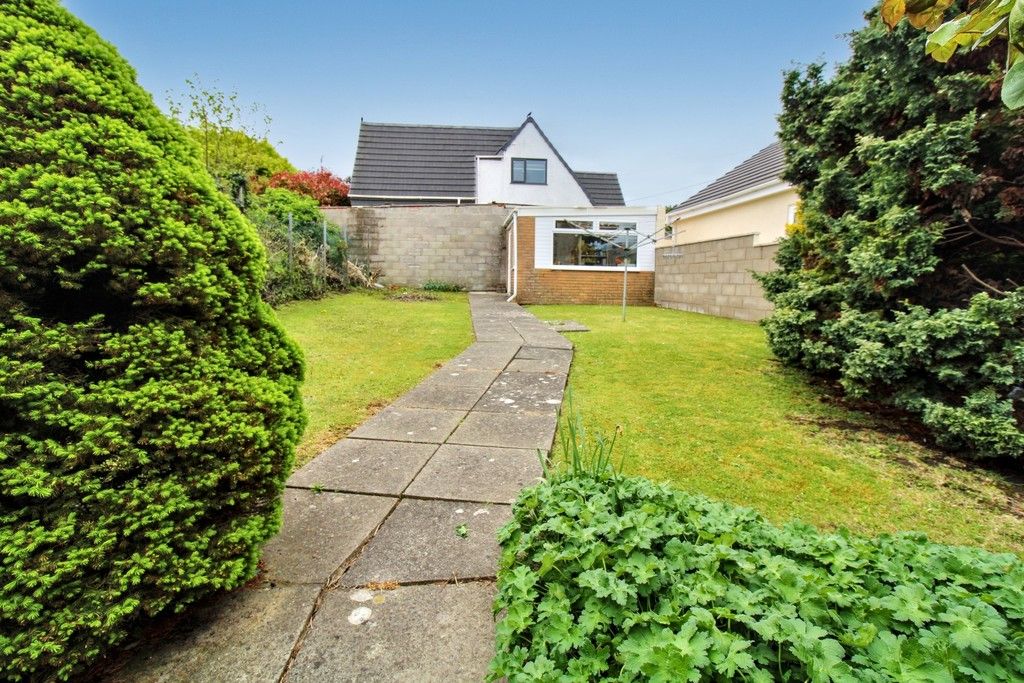 Property photo 2 of 38