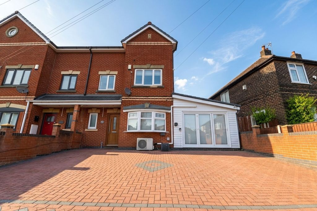 Property photo 1 of 30