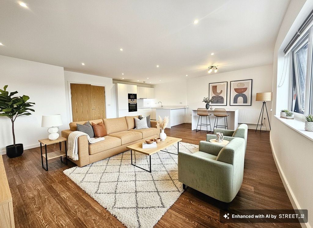 Property photo 1 of 17 Living Room