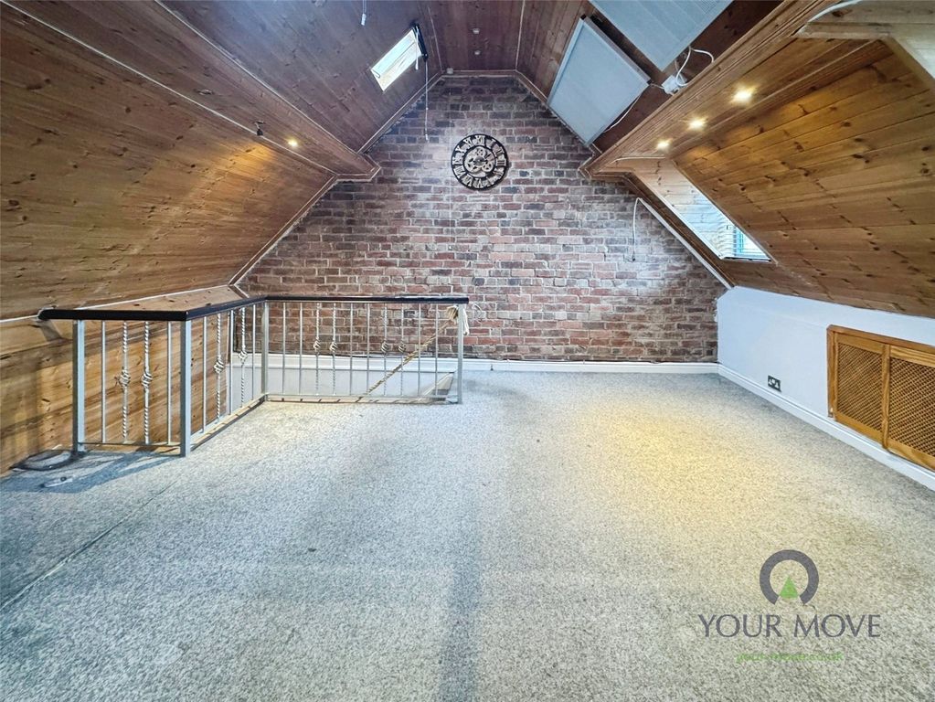 Property photo 2 of 9 Picture No. 18