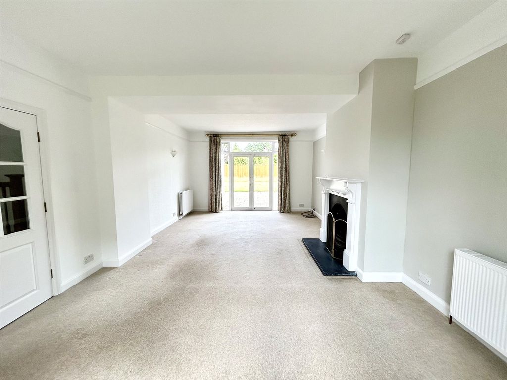 Property photo 3 of 24 Picture No. 04