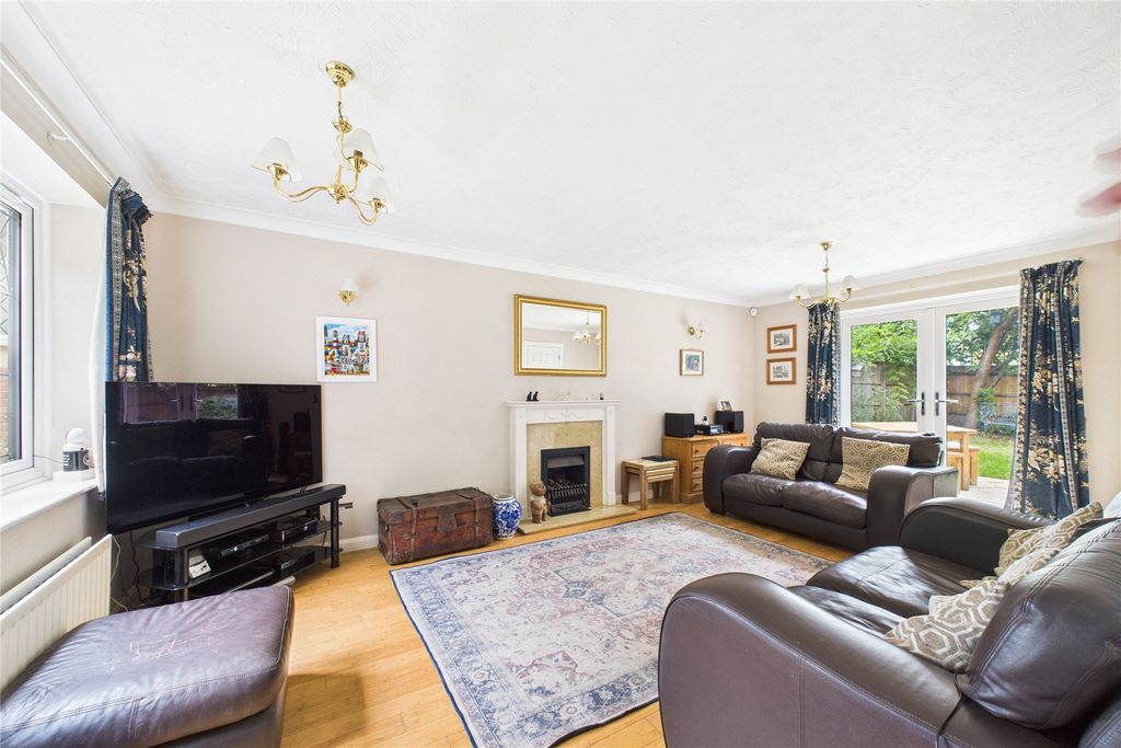 Property photo 3 of 17 Picture No. 13