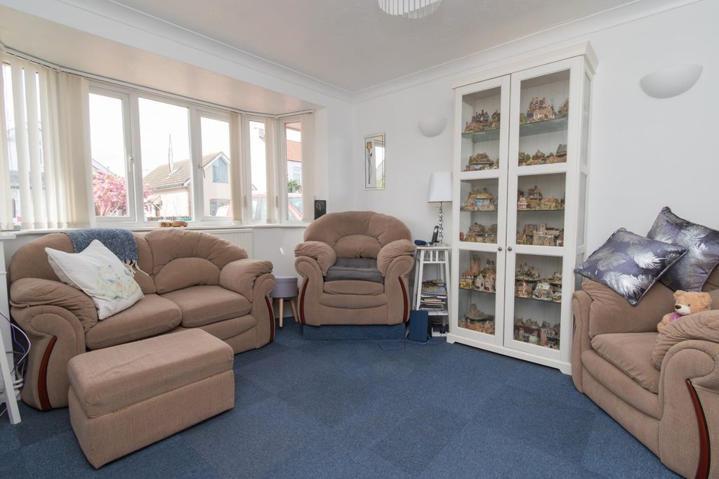 Property photo 2 of 10 Picture 2