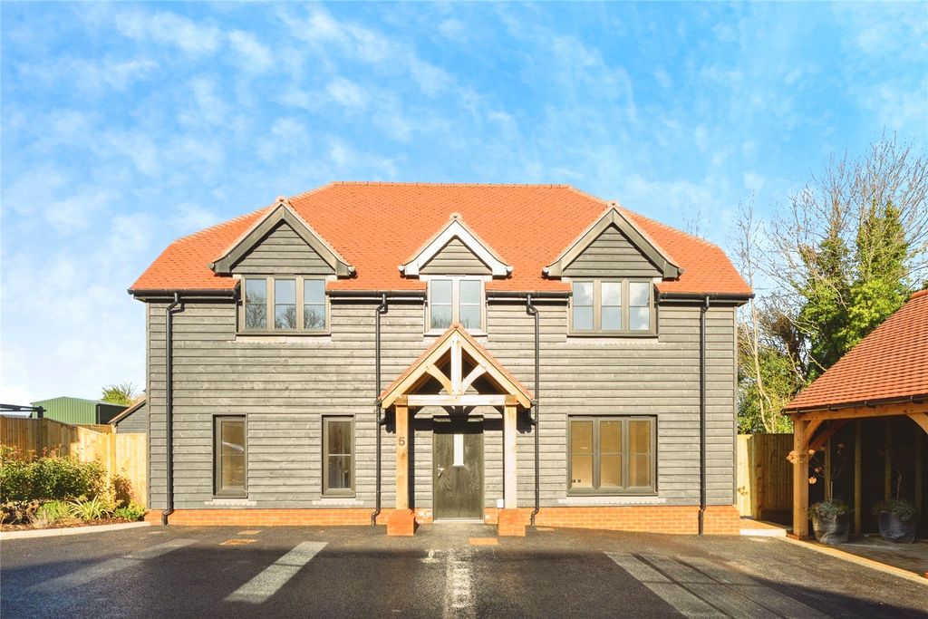 Property photo 2 of 18 Picture No. 60