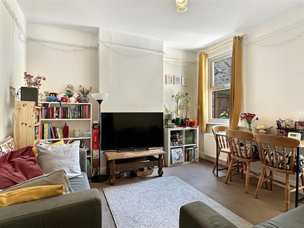 Property photo 2 of 16 Img (13).Jpg