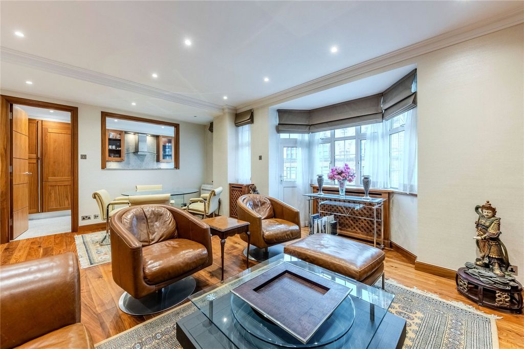 Property photo 2 of 14 Picture No. 11