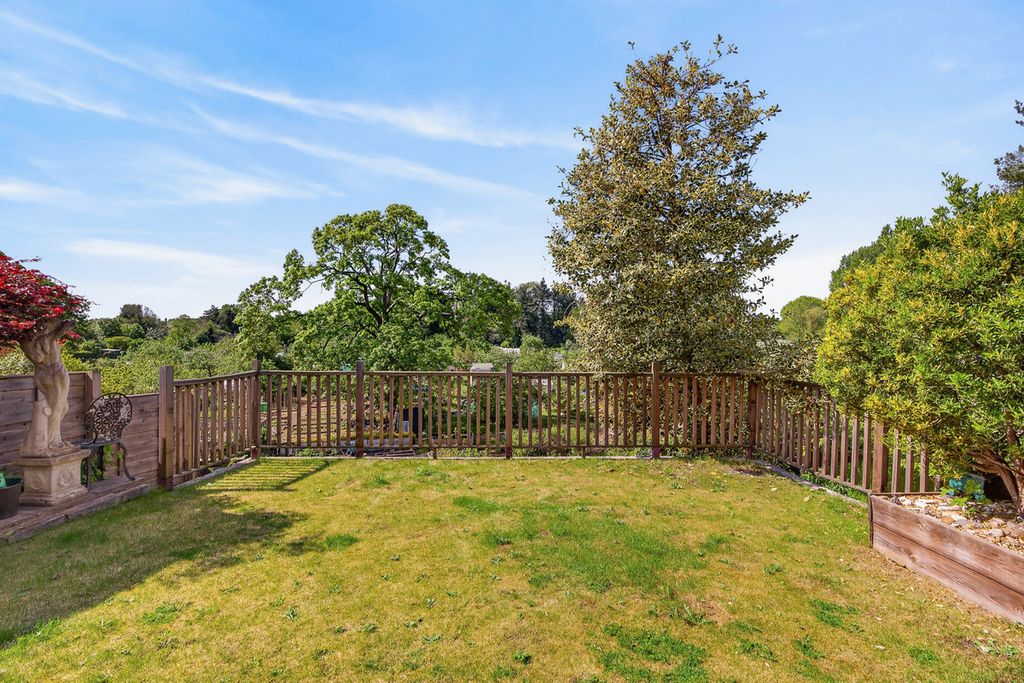 Property photo 3 of 25