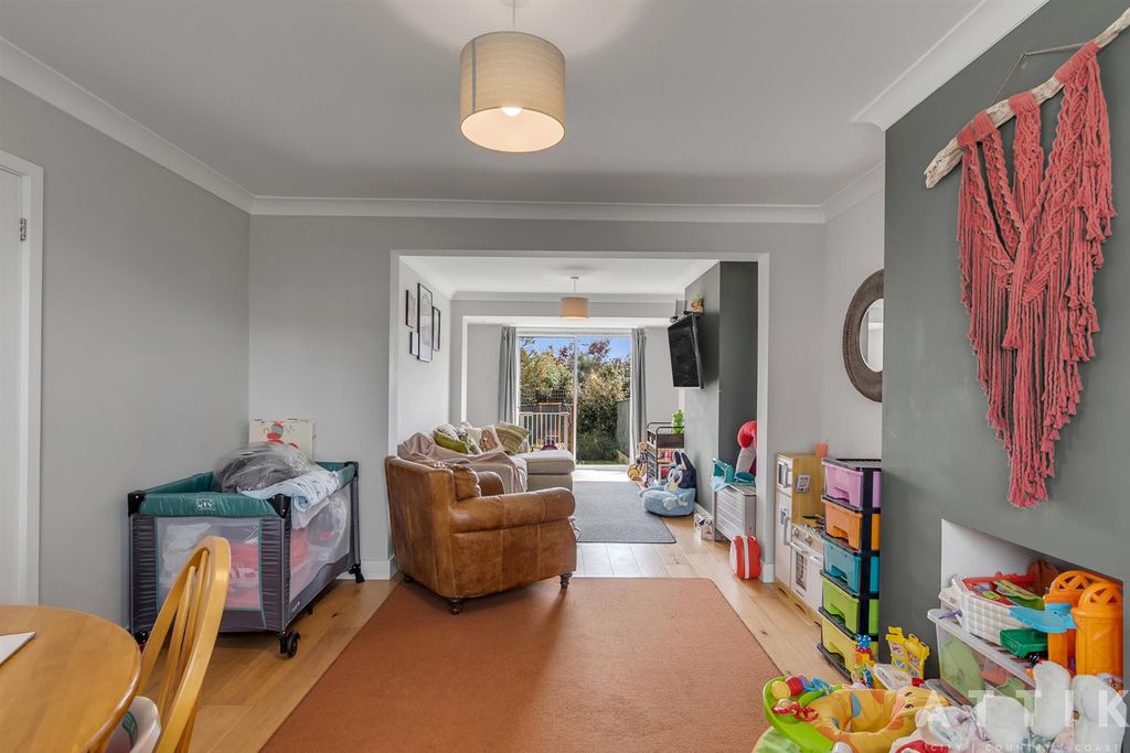 Additional image 9 of 3 bed semi-detached house for saleQueens Drive, Halesworth IP19