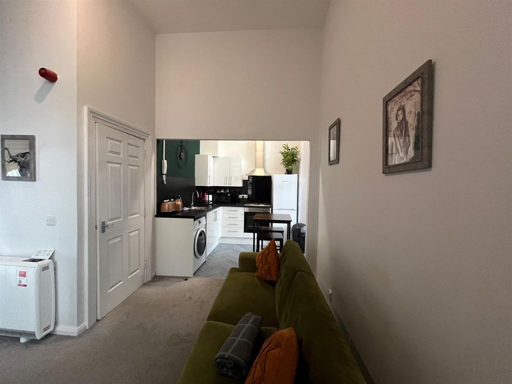 Property photo 3 of 6 Living Area