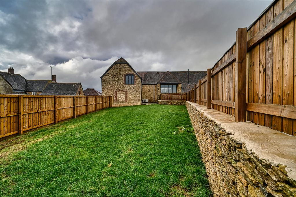 Property photo 1 of 15 Rear