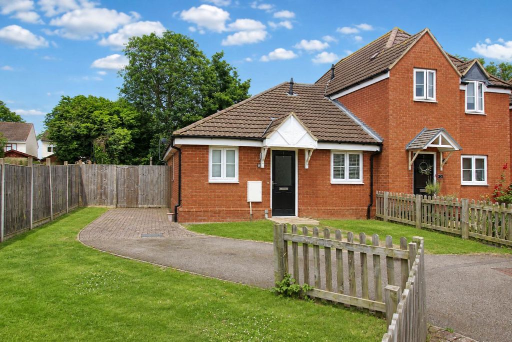 Property photo 1 of 11