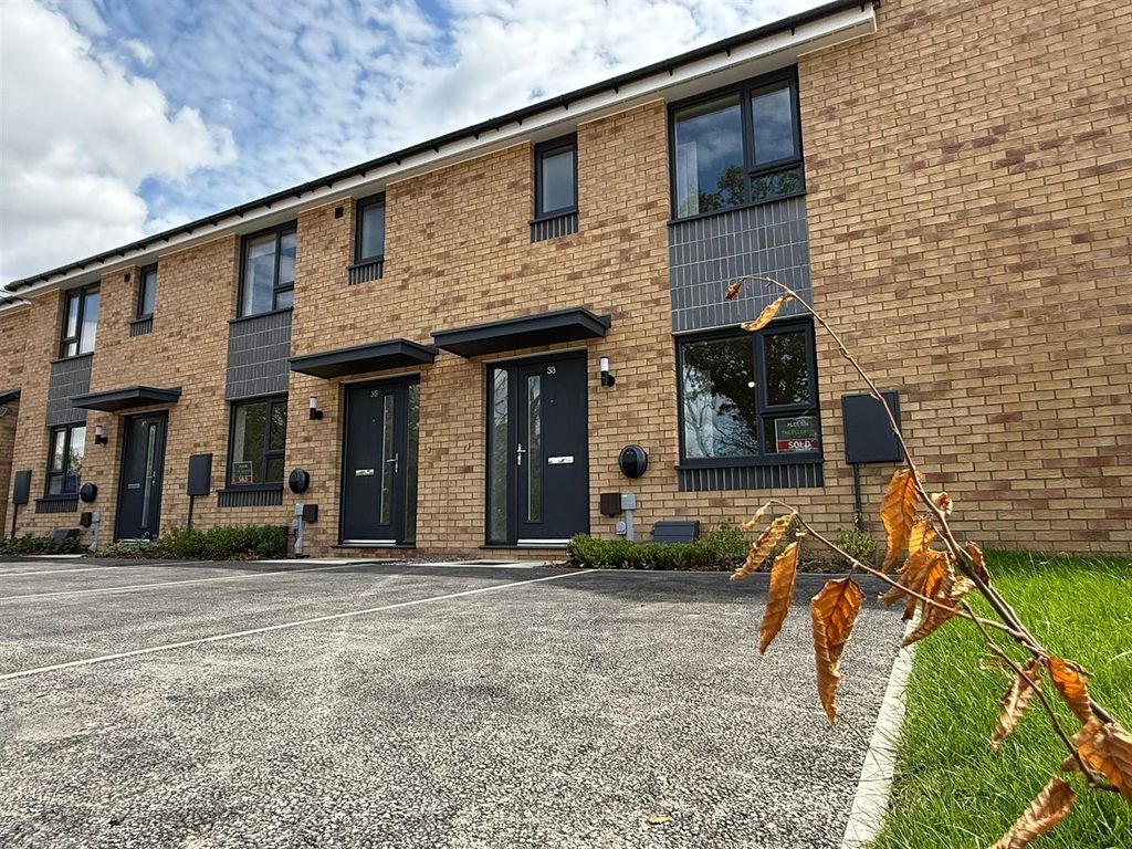 Property photo 1 of 16 1E46Aae0-66B3-475B-88A3-04ba11F8d199.Jpg