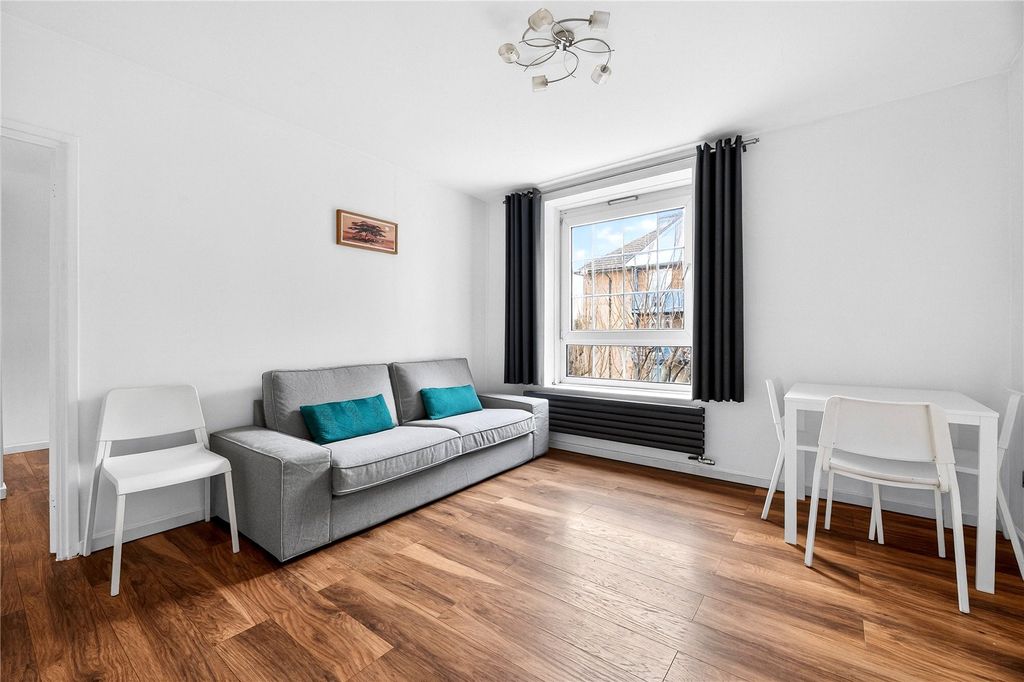 Property photo 1 of 18 Reception Room