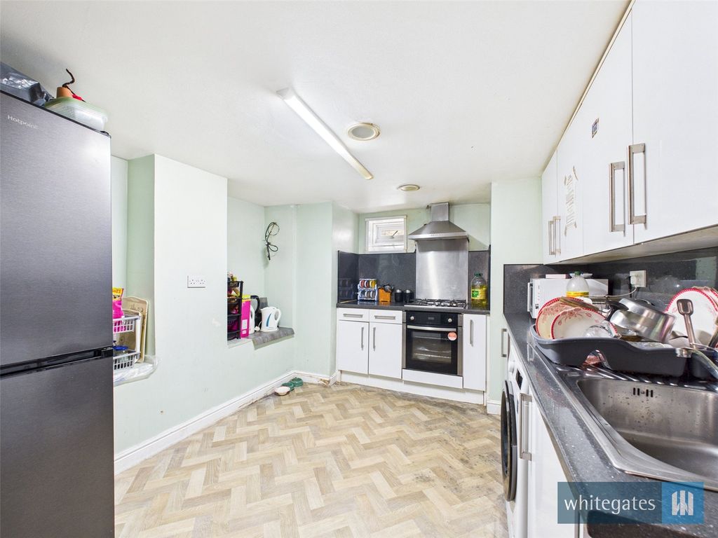 Property photo 3 of 17 Picture No. 08