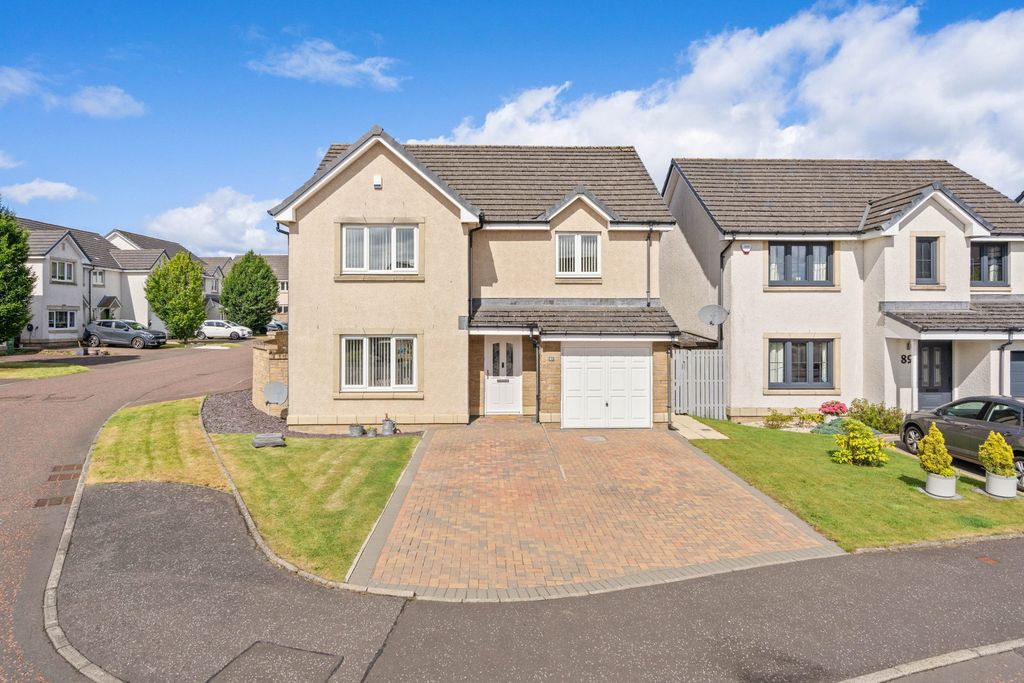 Property photo 1 of 42