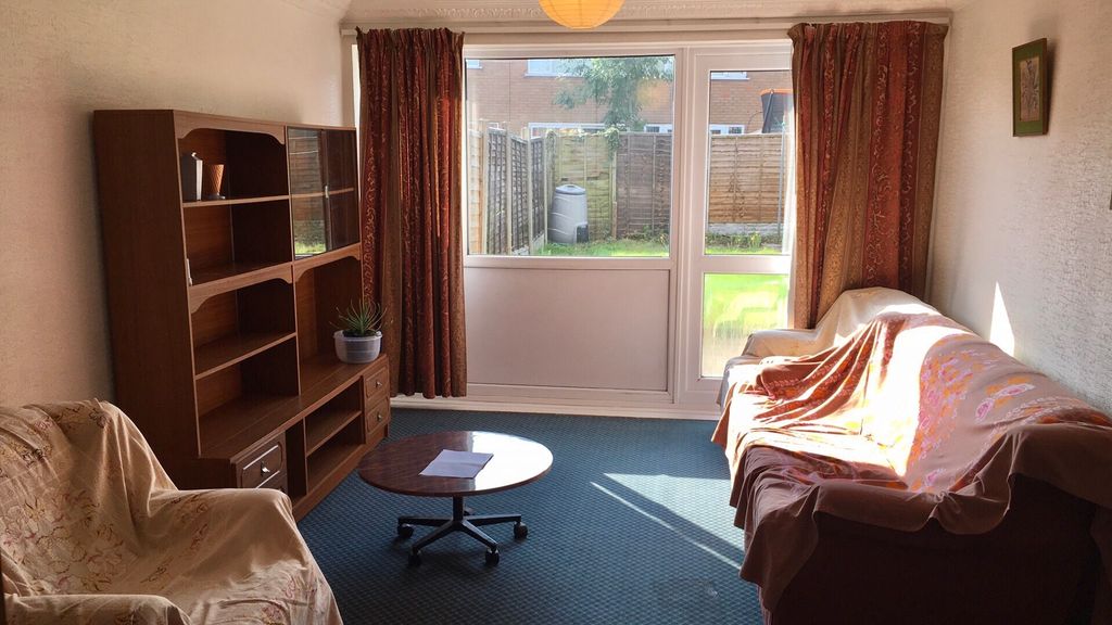 Property photo 2 of 11