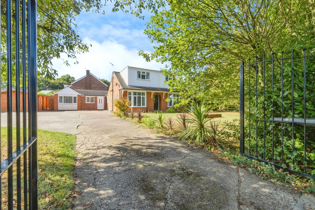 Property photo 1 of 22