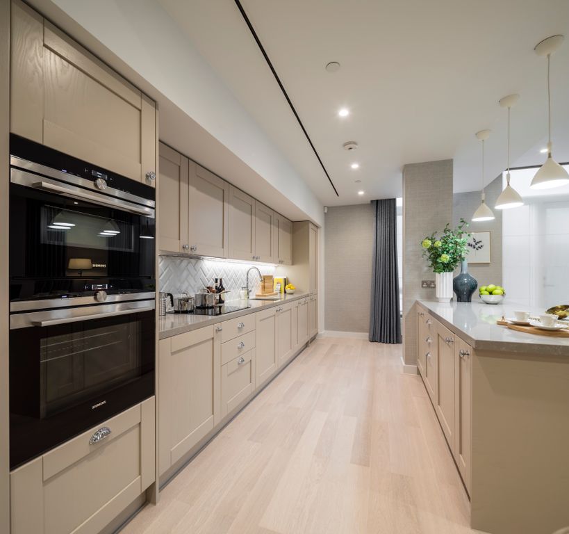 Property photo 3 of 15 Show Apartment Kitchen