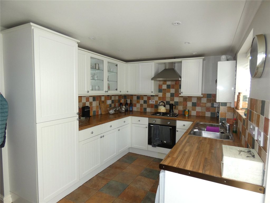 Property photo 3 of 18 Picture No. 01