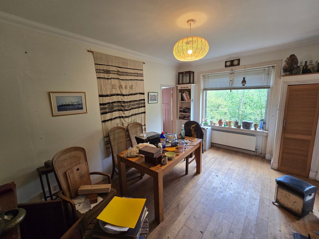 Property photo 3 of 11 3