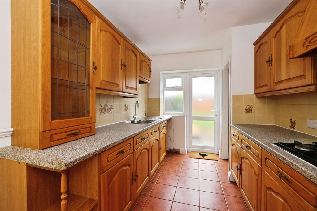 Property photo 3 of 15