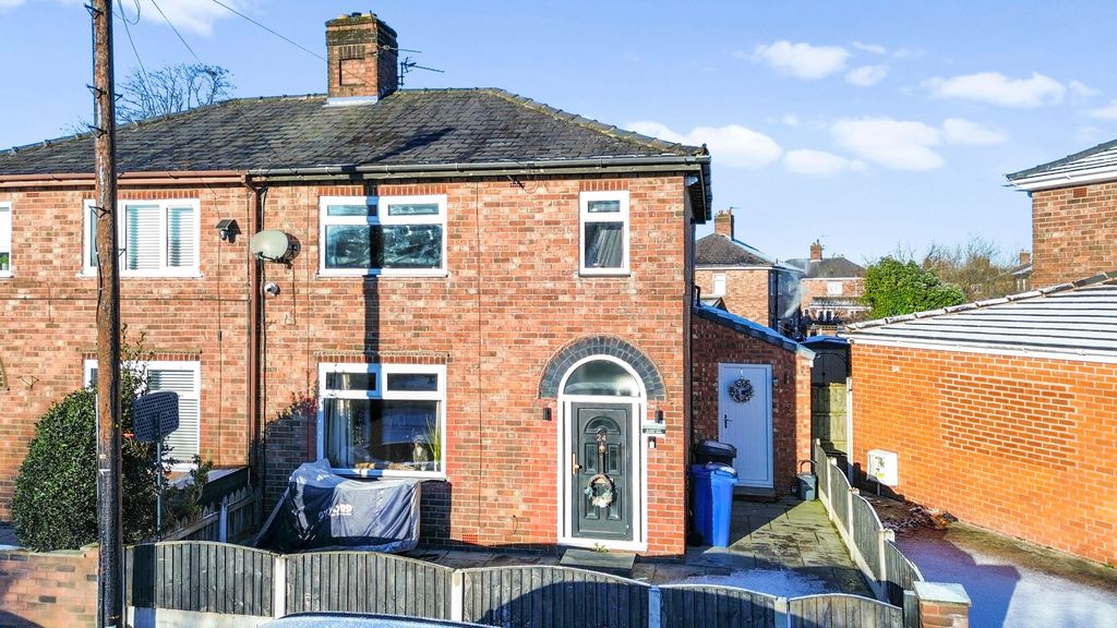 Property photo 1 of 28