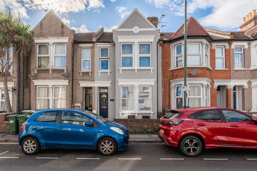 Property photo 1 of 11 4406930