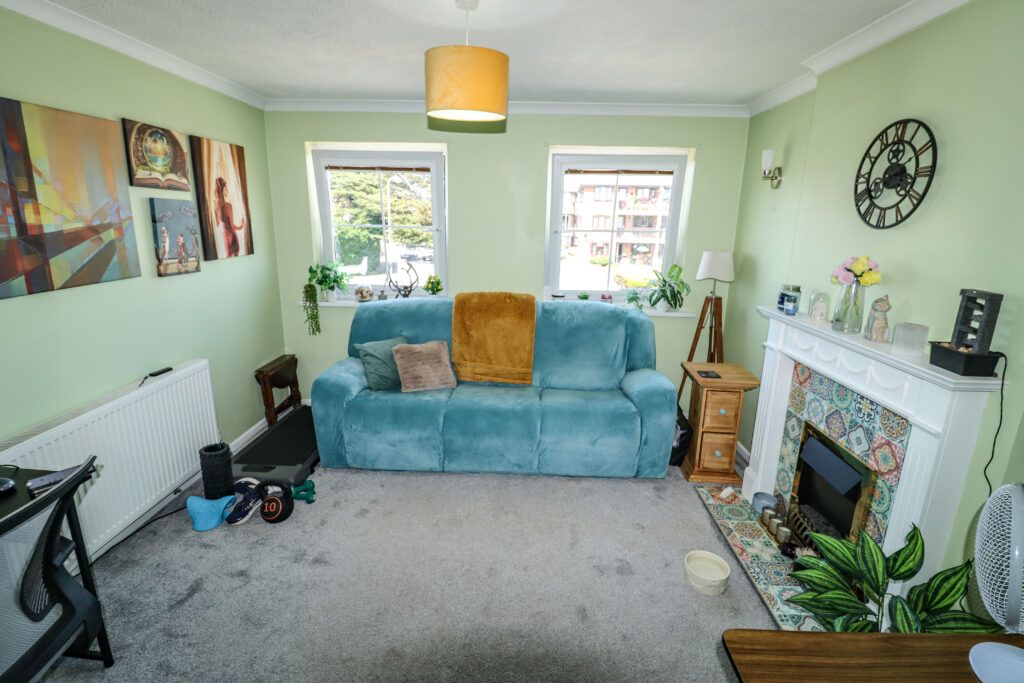 Property photo 3 of 8