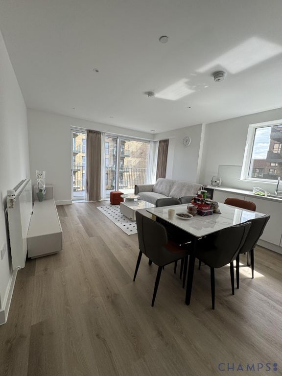 Property photo 2 of 10 0c4Fb84E-E841-4A62-Bdbf-4Bbddc4E1c0F