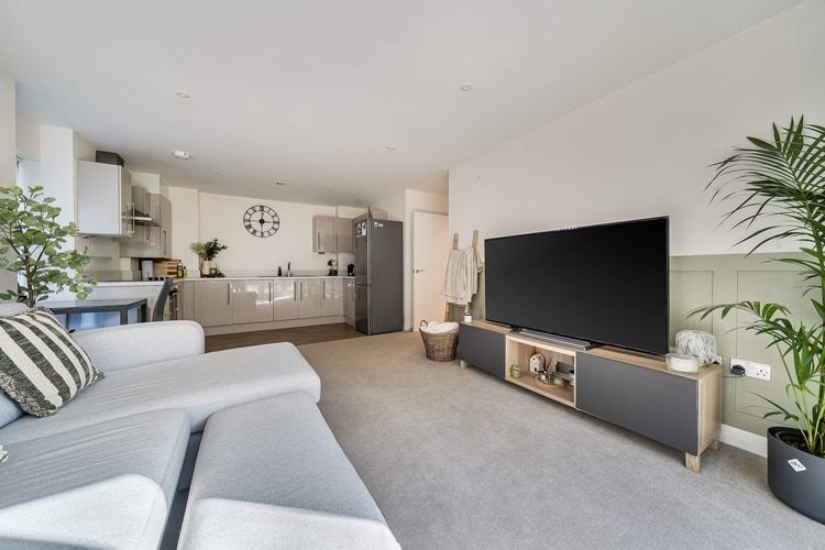 Property photo 1 of 19