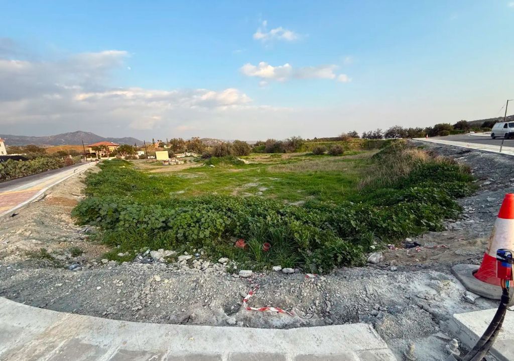 Property photo 3 of 6