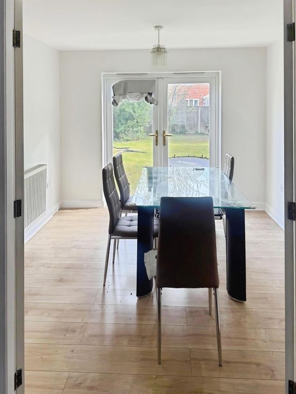 Property photo 3 of 4