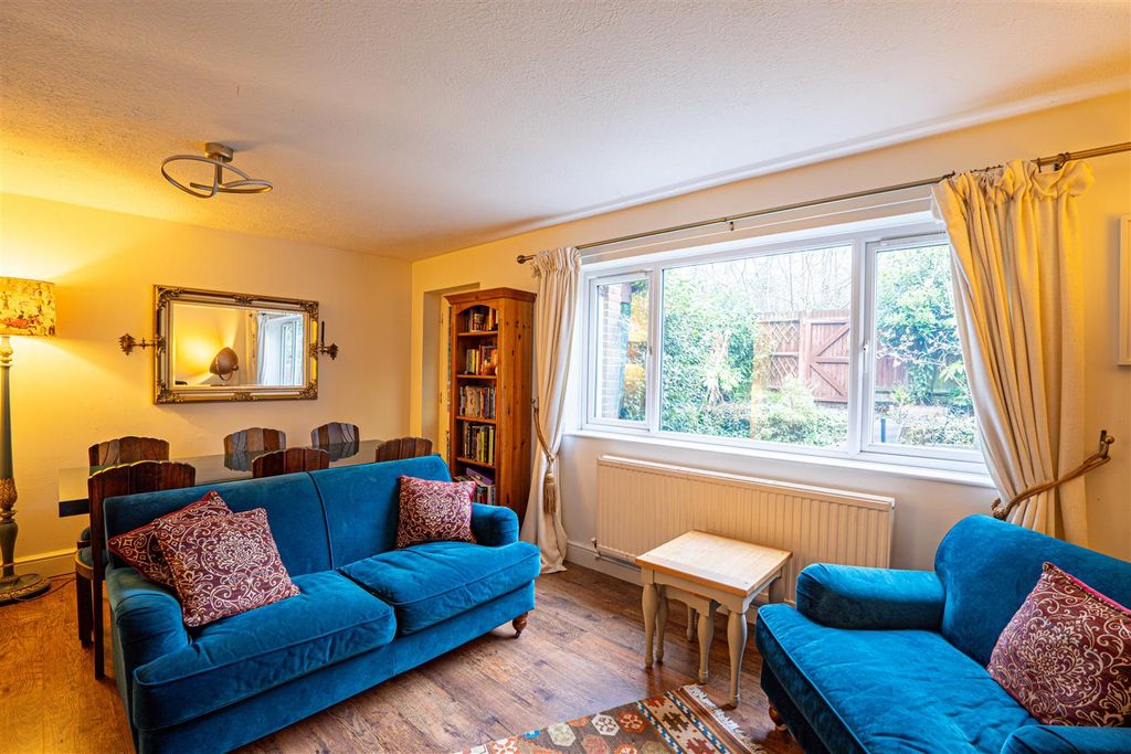 Property photo 2 of 23 Dsc09033-Hdr.Jpg