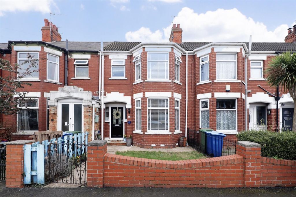 Property photo 1 of 15 Front