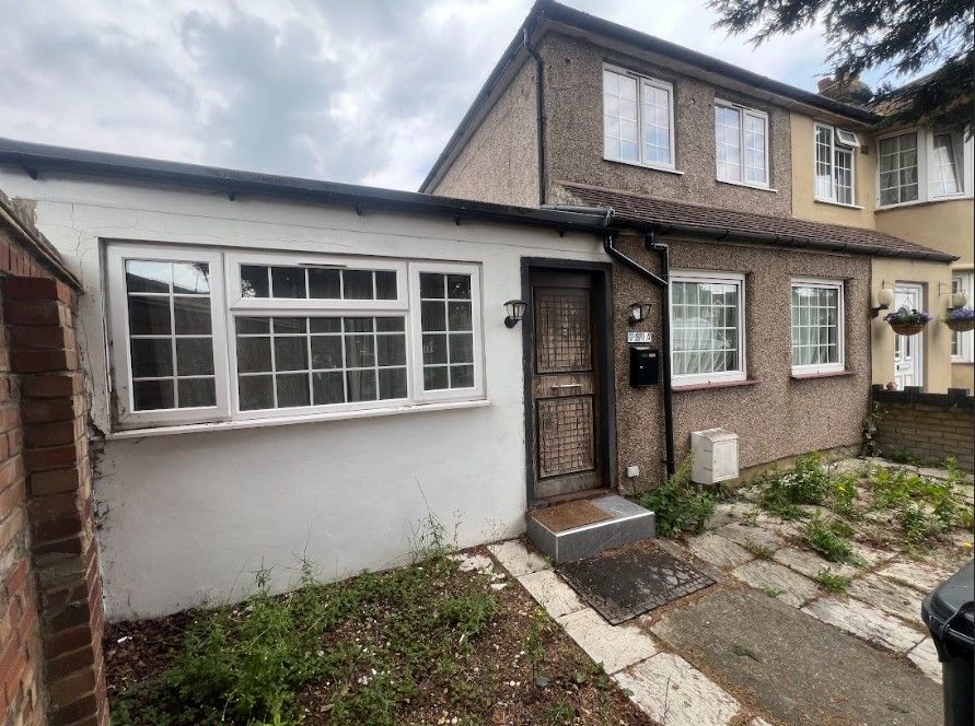 Property photo 1 of 8