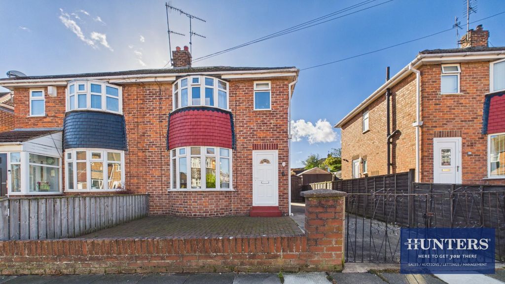 Property photo 1 of 16 External