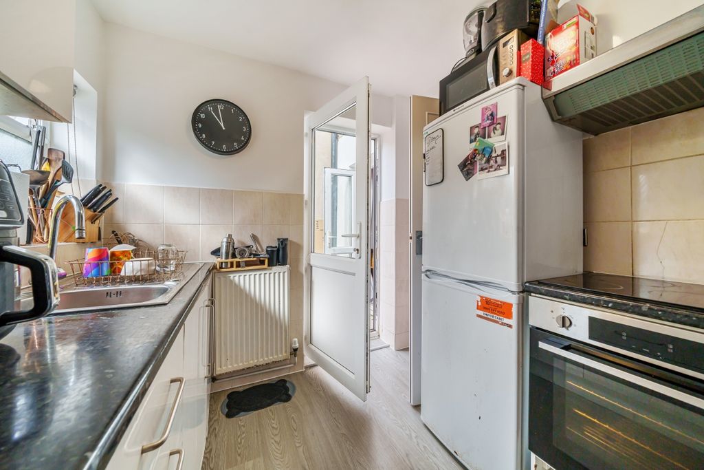 Property photo 3 of 7 1035846 (3)