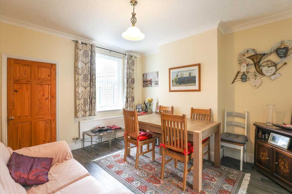 Property photo 3 of 15 Dining Room