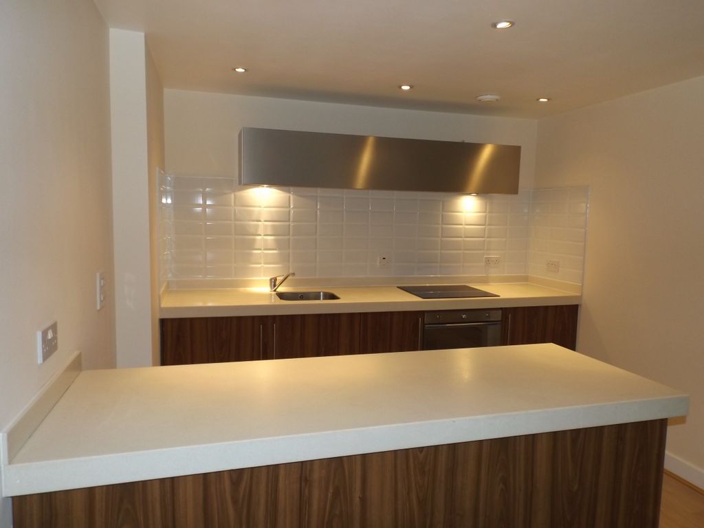 Property photo 3 of 7 Kitchen