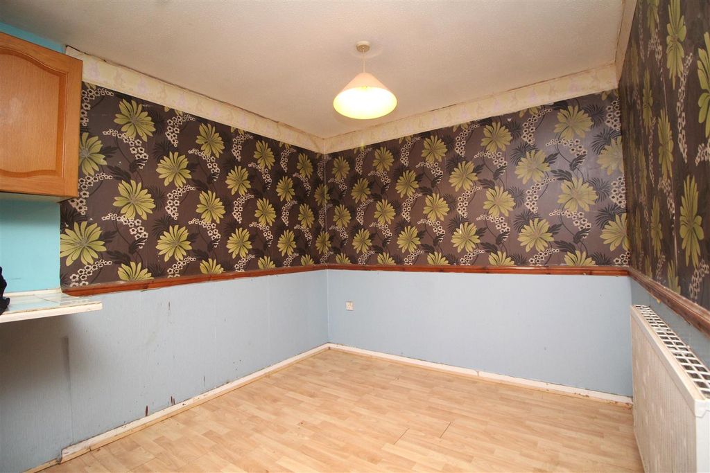 Property photo 3 of 10 Dining Area.Jpg